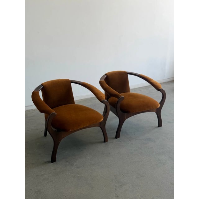 W31 D28 H26 SW22 SD20.5 SH17 Solid walnut compact lounge seat. Handcrafted in house. These feature cotton velvet...