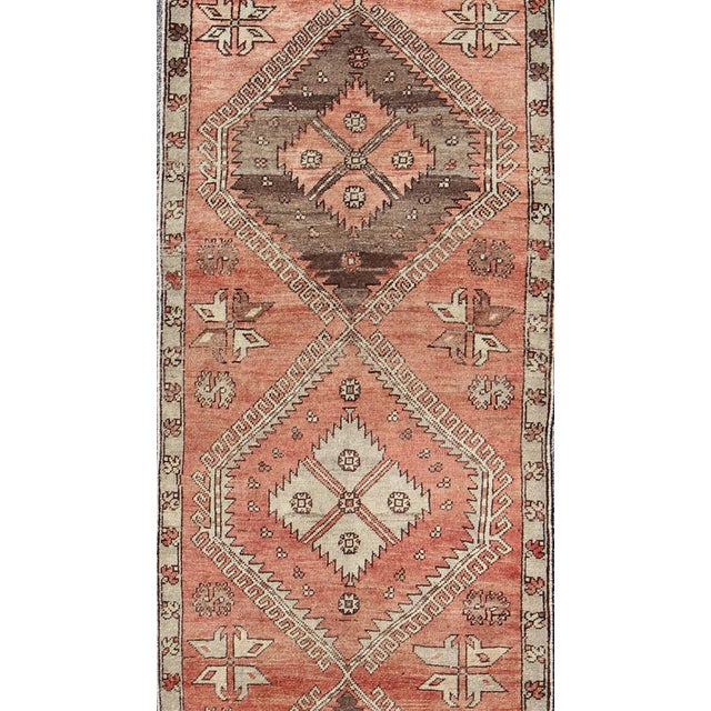 Geometric Vintage Turkish Oushak Runner with Medallions in Red and Brown. Keivan Woven Arts / rug tu-dur-502, country of...