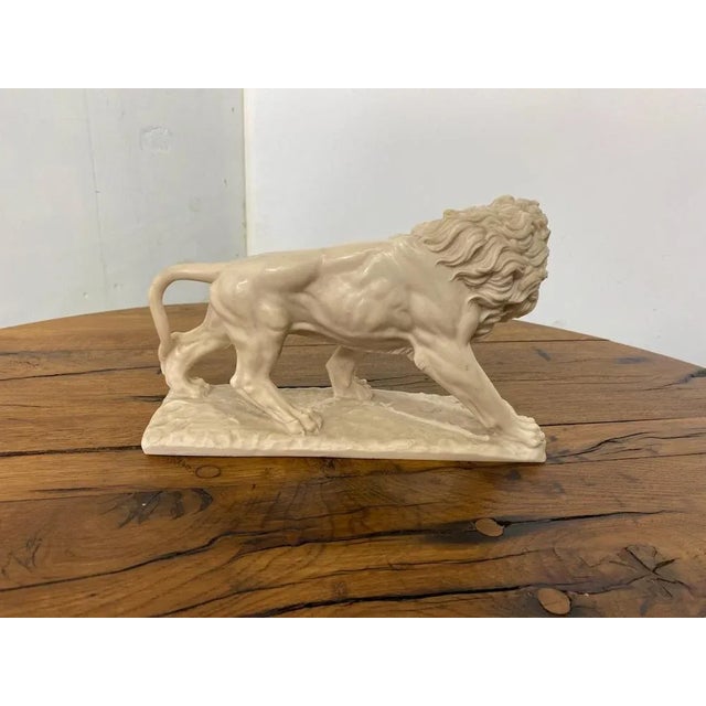 Ivory Vintage White Marble Resin Lion Sculpture, 1950s For Sale - Image 8 of 10