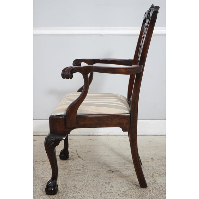 Queen Anne Set of 6 Stickley Mahogany Dining Room Chairs For Sale - Image 3 of 18