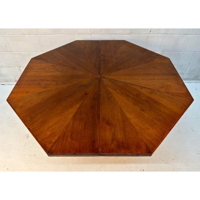 Mid-Century Modern Mid-Century Modern Octagonal Expanding Dining Table by Walter of Wabash For Sale - Image 3 of 14