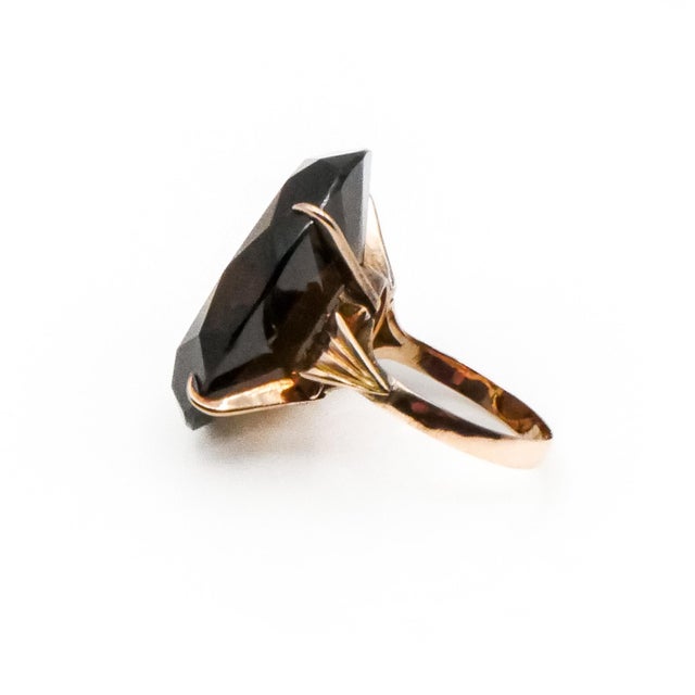 Vintage 14K Yellow Gold Smoky Quartz Statement Ring Size 6.75. This gorgeous 14K Yellow Gold ring features a 45ct oval cut...