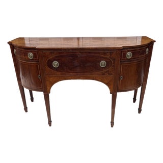 Eary 19th Century Federal Mahogany Sideboard For Sale