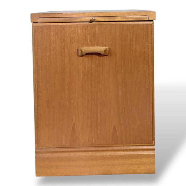 1960s Vintage Teak Bedside Cabinet with Pull-Out Tray from McIntosh, 1960s For Sale - Image 5 of 8
