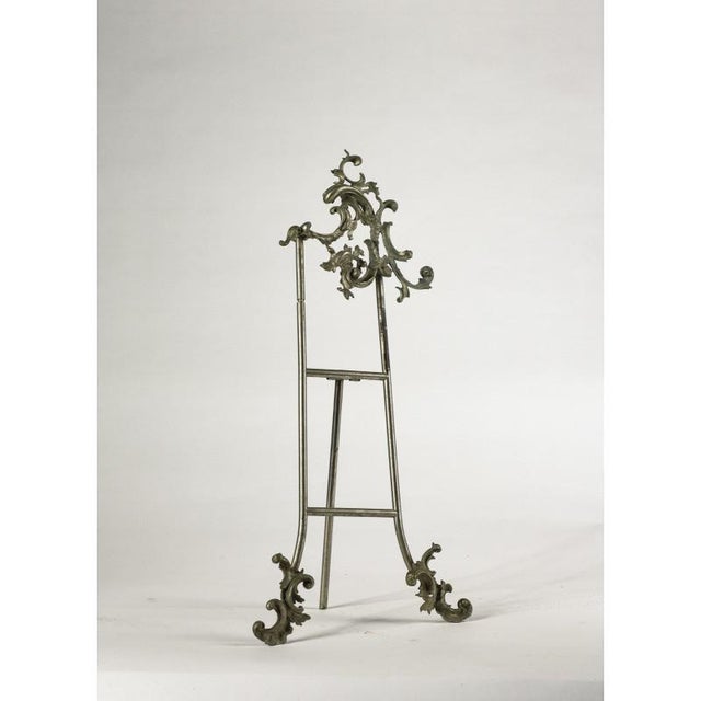 Frames Metal table Liberty, with the particularity of being able to adjust its height to different positions by raising...