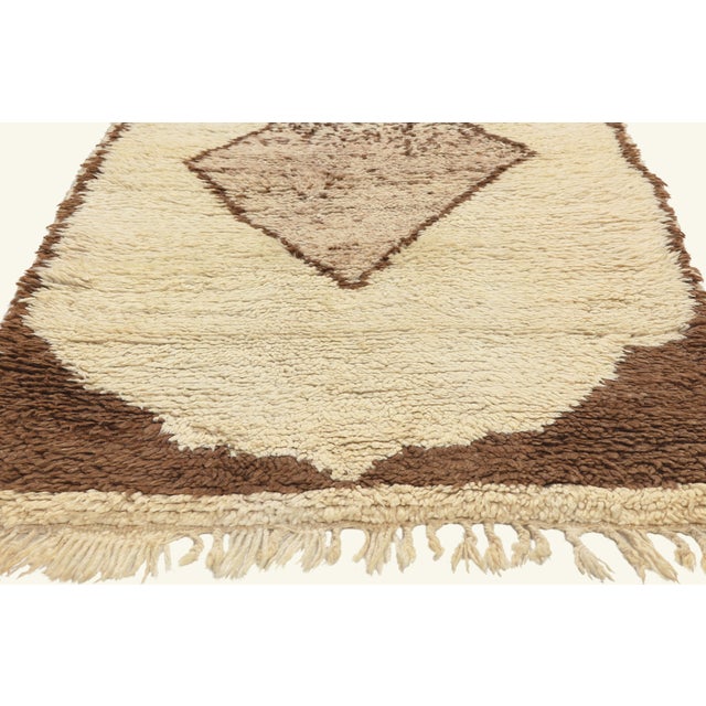 Berber Tribes of Morocco Vintage Azilal Moroccan Rug, 03'00 X 06'02 For Sale - Image 4 of 10