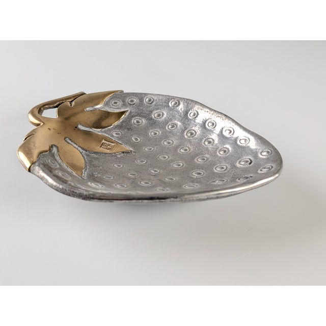 Strawberry Tray in Brass and Aluminum by David Marshall, Spain, 1970s For Sale - Image 13 of 13