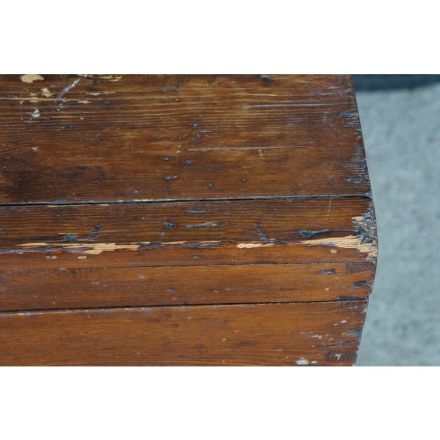 Brown Antique Primitive Pine Blanket Chest Steamer Storage Trunk Coffee Table Dovetail For Sale - Image 8 of 18