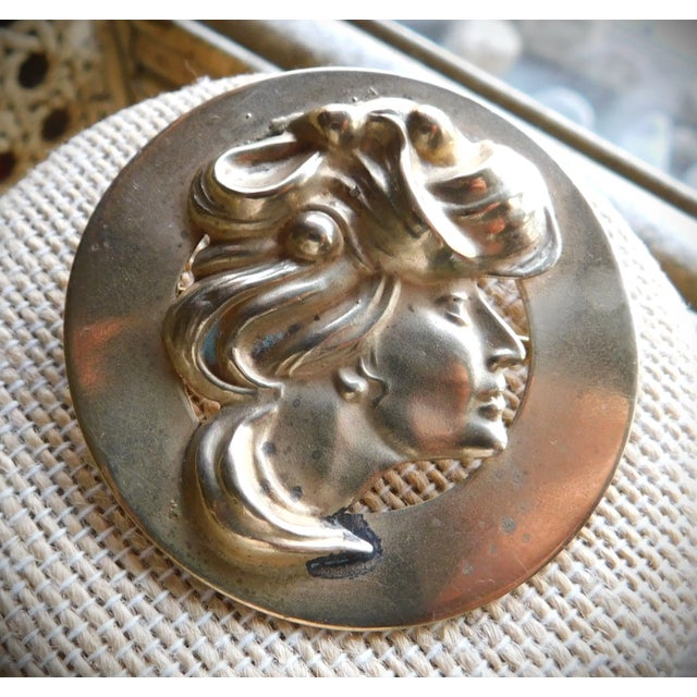 Art Nouveau Antique Gold Woman Profile Round Brooch, C. 1900 For Sale - Image 4 of 7