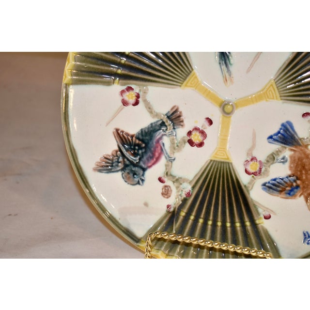 Victorian 19th Century Wedgwood Majolica Bird and Fan Plate For Sale - Image 3 of 9