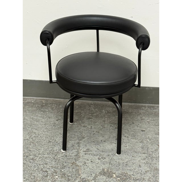 Cassina Charlotte Perriand for Cassina Lc7 Swivel Chair For Sale - Image 4 of 12