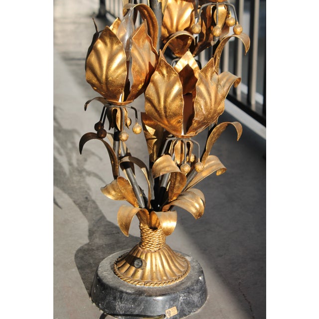1950s Mid-Century Modern Tall Gilt Tole Maison Charles 5 Light Open Lotus Bud Lamp For Sale - Image 5 of 13
