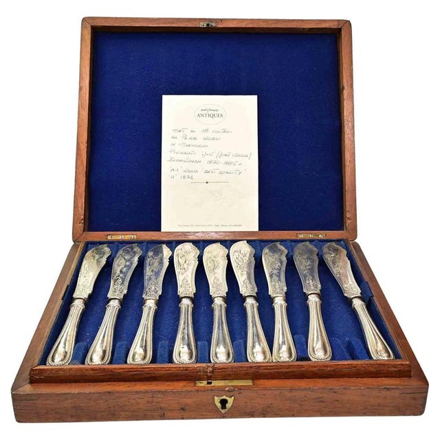 Ancient set of knives in sheffield, realized by the manufacturer "John Gough" and marked "j.G.". Realized in Birmingham,...