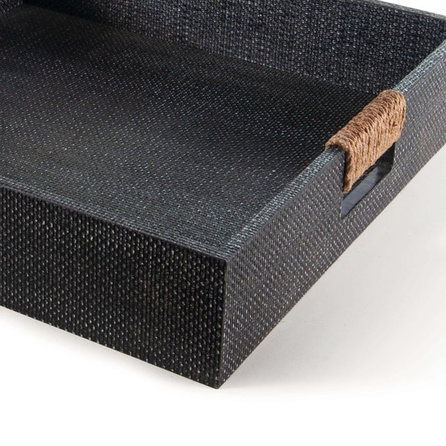 Entertain with coastal charm. Perfect as a functional accessories or to display decorative items, our Logia trays are a...