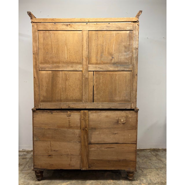 19th Century 19th Century English Pine Linen Press For Sale - Image 5 of 10