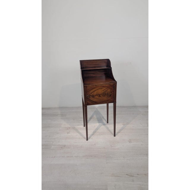 Antique Georgian Bedside Table in Mahogany with Marquetry For Sale - Image 3 of 18