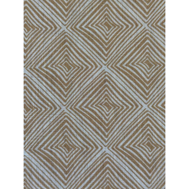 Casa Branca Quadrato in Toast 3 Yards Linen Fabric Quadrato 3 yards fabric Its hand-drawn lines soften this concentric...