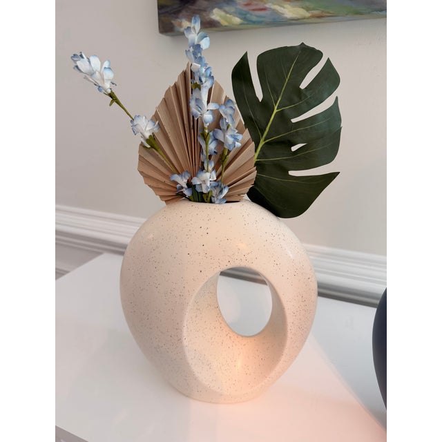 Pair of Portuguese Modernist Sculptural Donut Vases by Sporvil Ceramics | Blue & Speckled White For Sale In Charleston - Image 6 of 8
