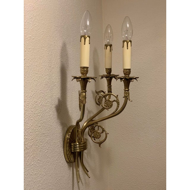 1950s Spanish French Neoclassical Cast Brass 3-Light Wall Sconce With Floral Rosettes For Sale - Image 10 of 12