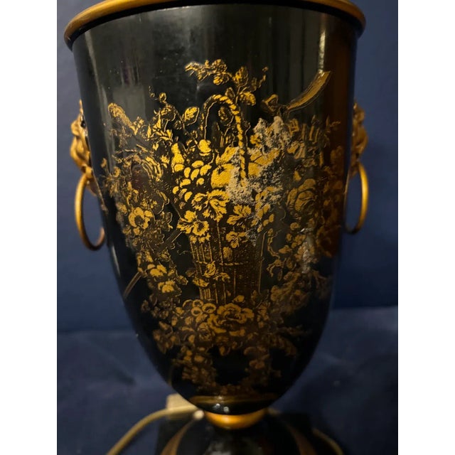 Traditional 1960s Georgian Tole Lamp With Shade For Sale - Image 3 of 11