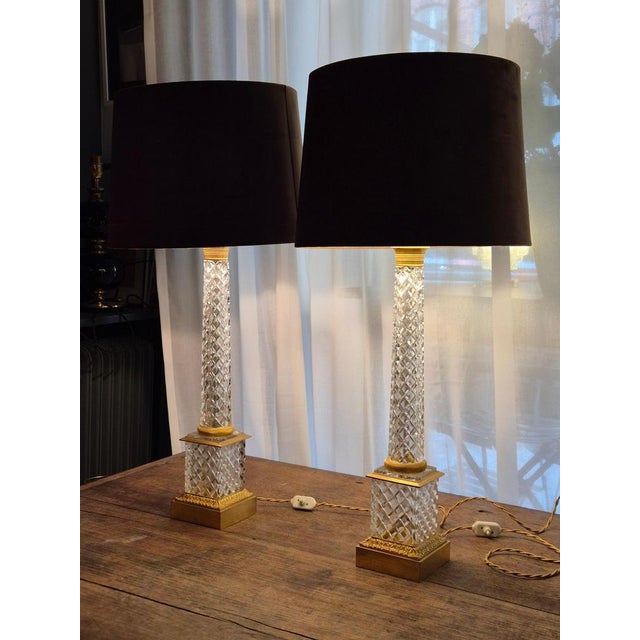 A pair of french coloumn table lamps, cut crystal & gilt bronze in Baccarat style. Neoclassical / Regency style. Beautiful...