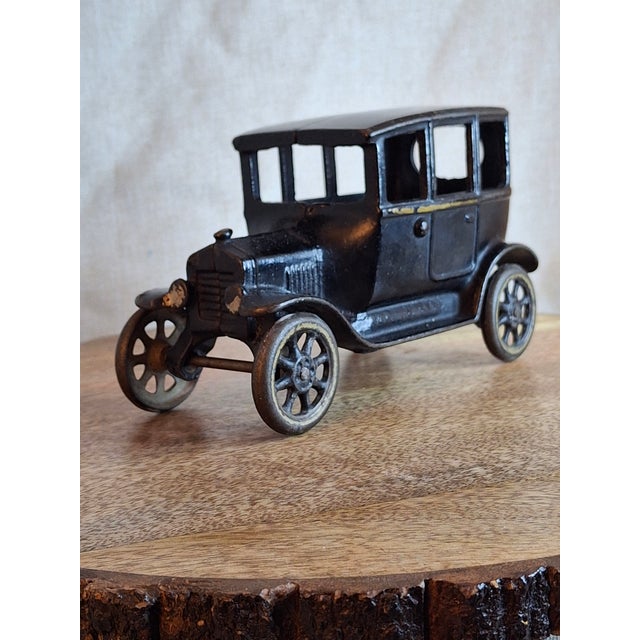 1920s Share Antique Arcade Cast Iron Ford Model T Tudor Sedan Toy C. 1925 Original Paint For Sale - Image 5 of 17