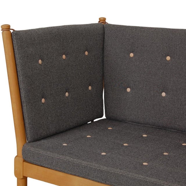 Spoke-Back Sofa in Gray Hallingdal Fabric by Børge Mogensen for Fritz Hansen, 1970s For Sale - Image 10 of 18