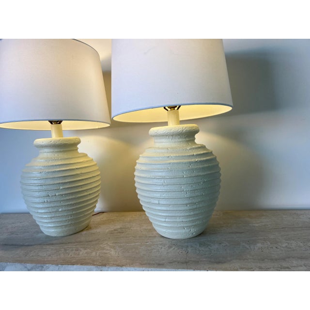 Beige 80's Postmodern -Style Ribbed Design Plaster Table Lamps - a Pair For Sale - Image 8 of 11