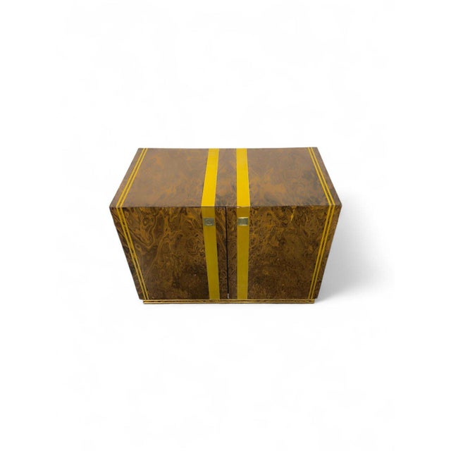 Brown Chest of Drawers in Elm Burl and Brass by Gaggioli, 1970 For Sale - Image 8 of 18