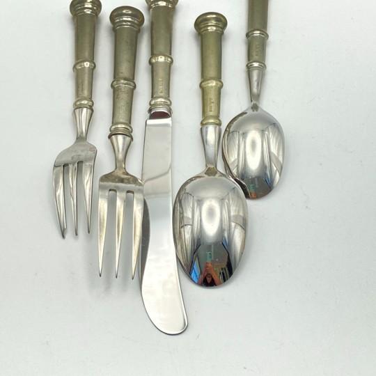 1980s 1980s Kirk Stieff “Old Annapolis” Pewter Flatware: Complete 65-Piece Set (Service for 12, Serving Pieces) With Original DIsplay Cabinet For Sale - Image 5 of 18