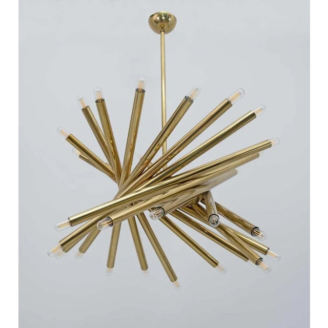 Mid-Century Modern Italian 30-Light Chandelier in Brass from Stilnovo, 1960 For Sale - Image 6 of 8