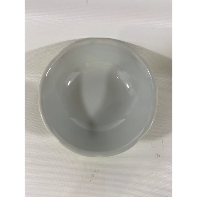 Mid 19th Century Antique Mid 19th Century Chinese Famille Rose Bowl For Sale - Image 5 of 8