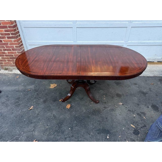 Biedermeier Vintage Regency Style Pedestal Inlaid Mahogany Round Dining Table With 2 Leaves For Sale - Image 3 of 17