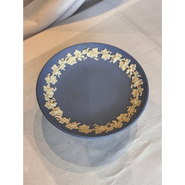 Wedgwood Vintage Wedgwood Pale Blue Jasperware Sacrifice Collection – Pedestal Candy Bowl, C. 1950s For Sale - Image 4 of 7
