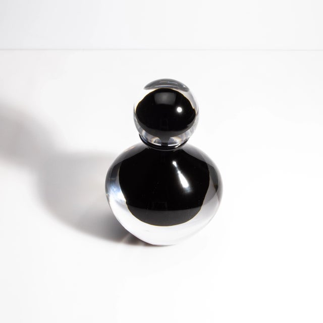 Hand Blown Murano Bottle in Onyx Black Medium For Sale In Los Angeles - Image 6 of 12
