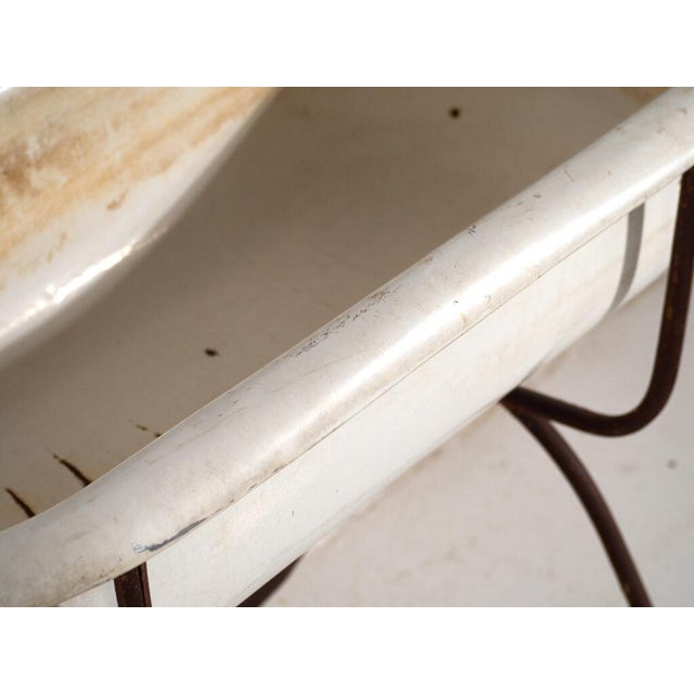 Metal Bathtub in Enamelled Iron Central Europe, 1950 For Sale - Image 7 of 13