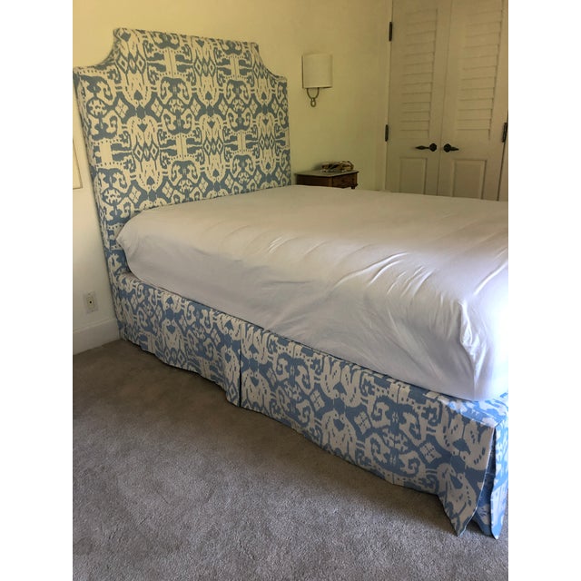 China Seas Quadrille Textiles XL Full Size Upholstered Bed For Sale - Image 4 of 8