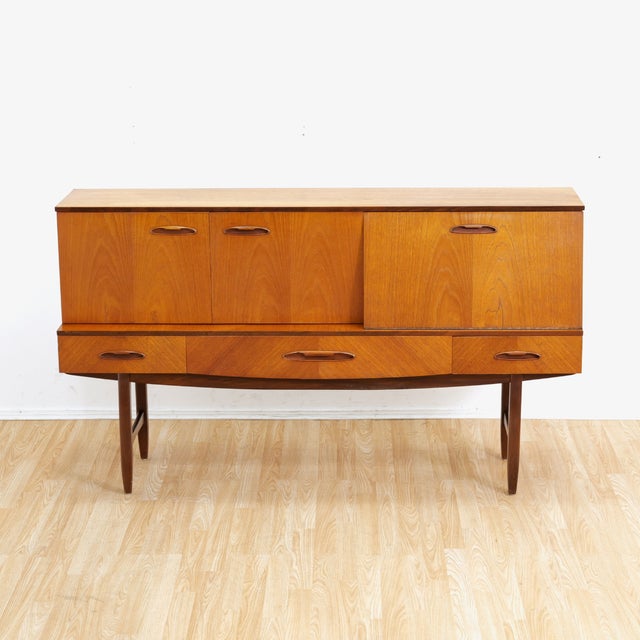 Mid Century Teak Credenza by Avalon Yatton For Sale - Image 4 of 11
