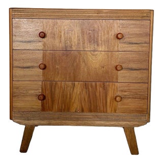 Mid-Century Walnut and Oak Compact Chest of Drawers, 1960s For Sale