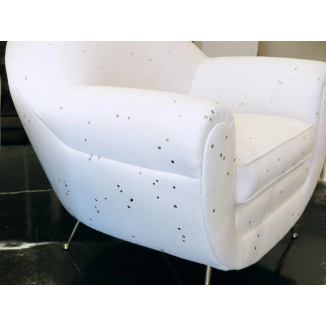 1950s Pair of Italian Mid-Century Lounge Chairs With Rounded Design For Sale - Image 4 of 8