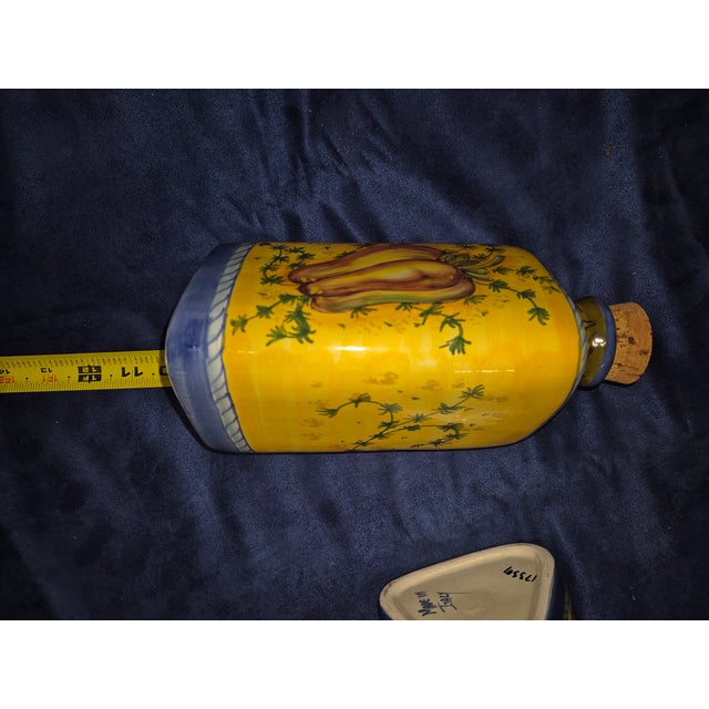 Hand-Painted Italian Ceramic Oil and Vinegar Bottles Fd For Sale In Palm Springs - Image 6 of 6