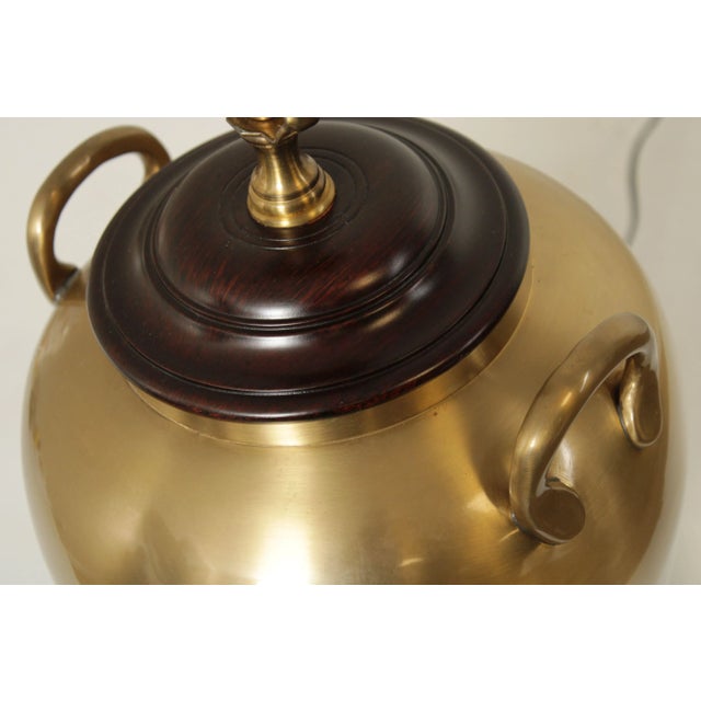 Brass 1980s Wildwood Lampholder Brass Urn Form Table Lamp For Sale - Image 8 of 13
