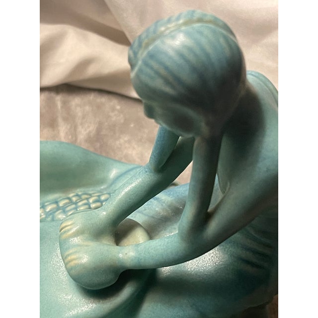 1940s Van Briggle Pottery Vintage Ming Blue Native American Indian Girl Grinding Corn Maize For Sale - Image 5 of 12