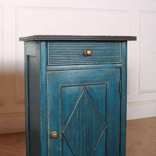 Swedish Painted Bedside Cupboards, 1890s, Set of 2 For Sale - Image 5 of 10