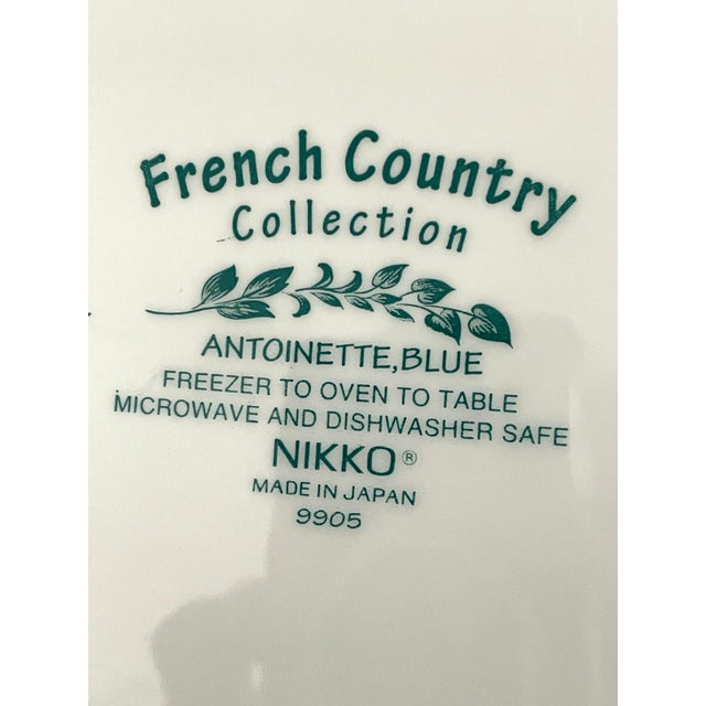 1990s Nikko French Country Antoinette Blue China 10.5 Dinner Plates Set of 6 For Sale - Image 5 of 5