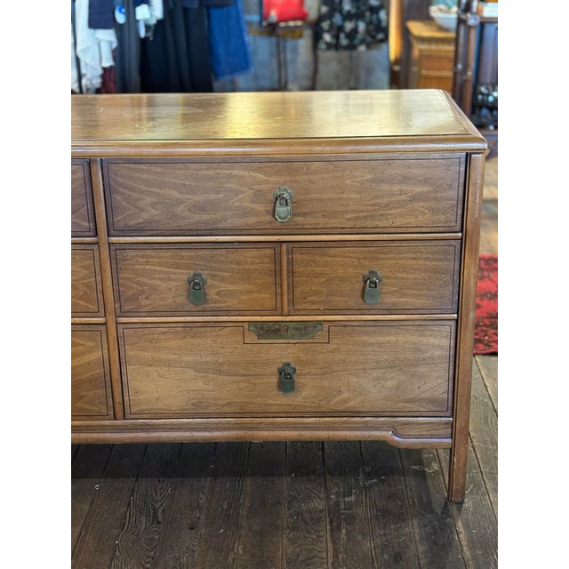 1960s Vintage Mid-Century Imperial Furniture Company Dresser or Chest For Sale - Image 5 of 11