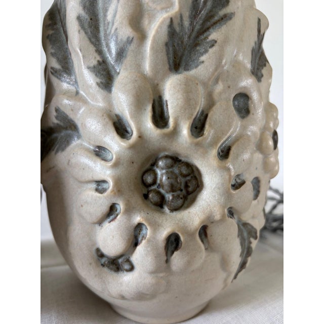 White Glazed Stoneware Lamp Bases with Floral Decoration, 1950s, Set of 2 For Sale - Image 6 of 10