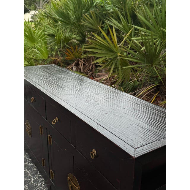 2000 - 2009 Henredon Acquisitions Chinoiserie Ming Style Ebonized Sideboard With Brass Hardware For Sale - Image 5 of 8