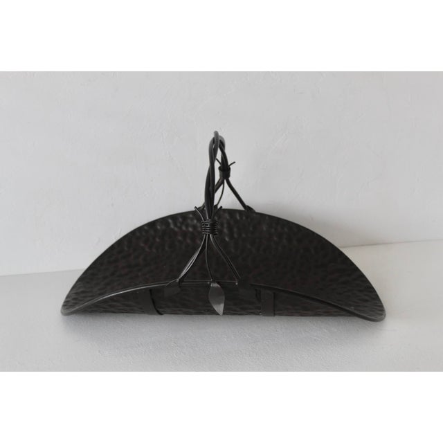 Vintage Curved Hammered Cradle Black Metal Firewood Log Holder Wire Wrapped Handle For Sale - Image 11 of 15