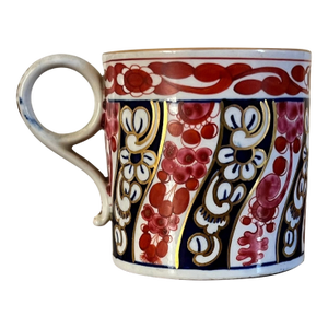 Antique 18th Century English Worcester Porcelain Coffee Can or Cup in the Queen Charlotte Pattern